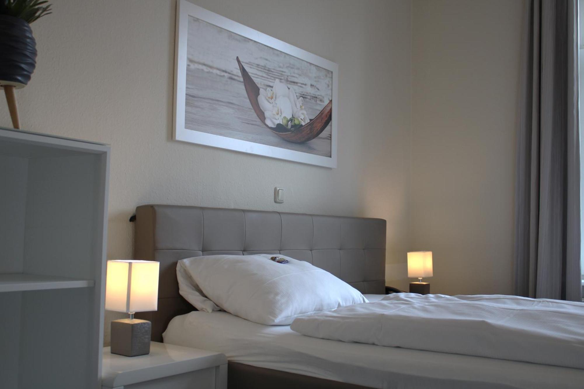 Hotel Adler & Eventlocation Gmbh Itzehoe Exteriör bild