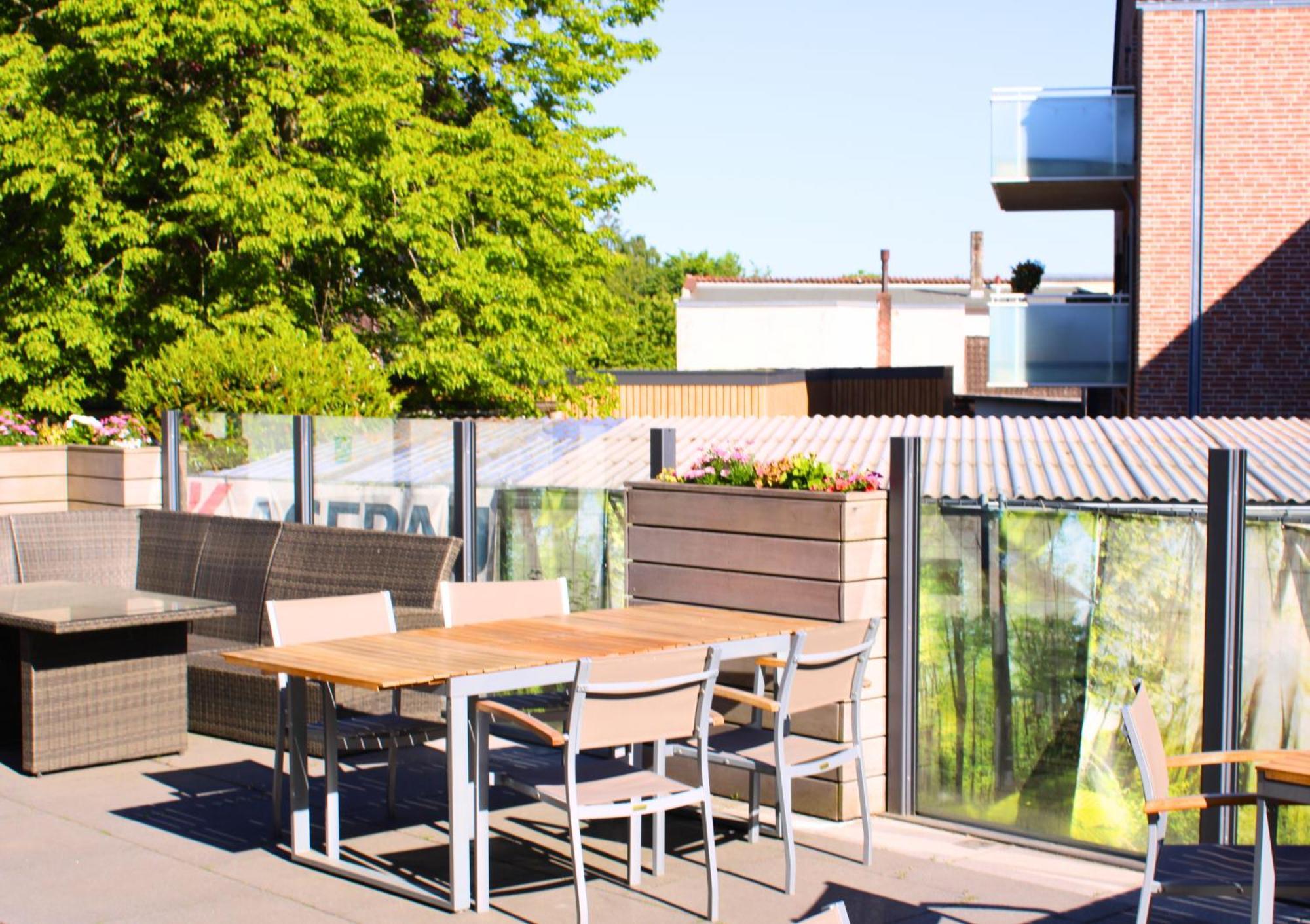 Hotel Adler & Eventlocation Gmbh Itzehoe Exteriör bild